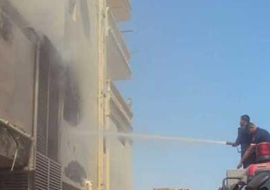 السيطرة على حريق - ارشيفية