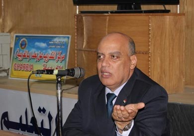 الشناوي عايد وكيل وزارة التربية والتعليم بالغربية