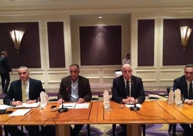 محافظ البنك المركزى خلال لقائه بمستثمرى السياحة بشرم الشيخ