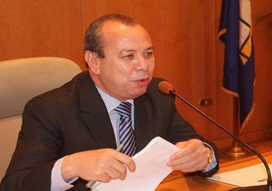الدكتور إسماعيل عبدالحميد طه محافظ دمياط -أرشيفية