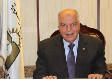 خلف الزناتي نقيب المعلمين ورئيس اتحاد المعلمين العرب