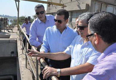 مسئولون بالمحطة أمروا بصرف المازوت فى النيل