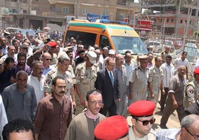 أهالي بني سويف يشيعون جثمان شهيد العريش