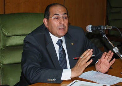 الدكتور أيمن عبد المنعم محافظ سوهاج