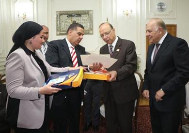 المهندس عاطف عبد الحميد محافظ القاهرة