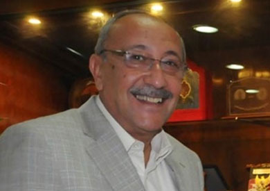 مصطفى يسري محافظ أسوان