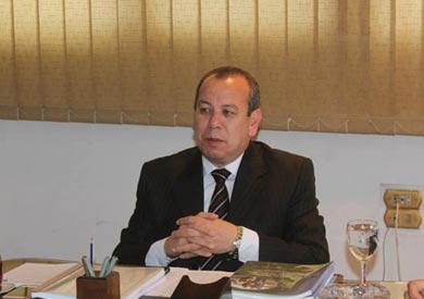 الدكتور إسماعيل عبد الحميد طه