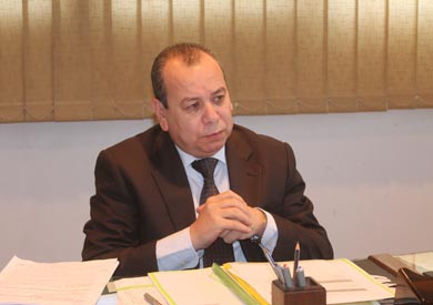 الدكتور اسماعيل عبد الحميد طه