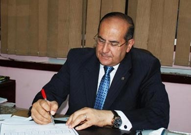 الدكتور أيمن عبد المنعم محافظ سوهاج