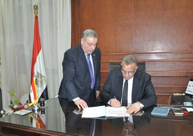 محافظ الجيزة يعتمد نتيجة امتحانات ابتدائية الجيزة بنسبة نجاح 92.68 %