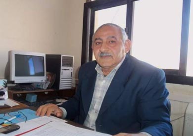 الدكتور محمد على وكيل مديرية الصحة ومدير الطب الوقائى