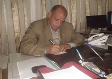 رئيس مركز بلاط بمحافظة الوادي الجديد صابر صقر