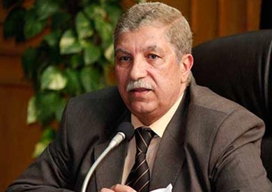 اللواء ياسين طاهر محافظ الإسماعيلية