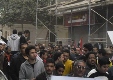 العاملون بمرفق إسعاف الإسماعيلية يطالبون بصرف رواتبهم كاملة