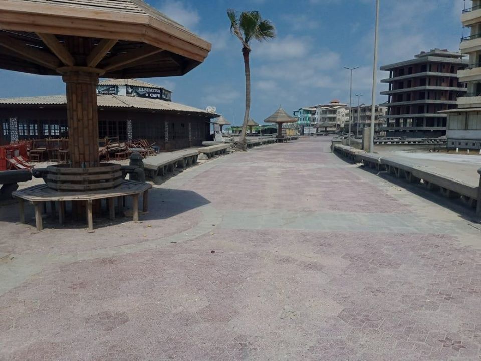 شواطئ وحدائق رأس البر خالية من المواطنين