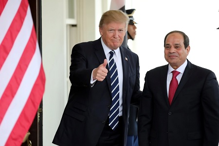 السيسي يمنح ترامب قلادة النيل تقديرًا لجهوده في دعم السلام 