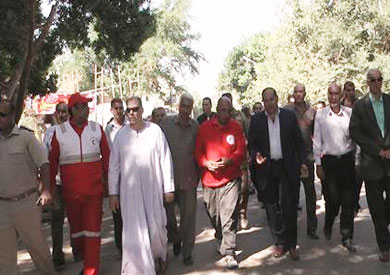 السيد المحافظ يتفقد القري المضاره من الامطار الغزيرة