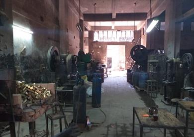 مصنع تشغيل معادن مجهولة المصدر