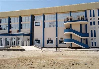 الصالة المغطاة بالعريش