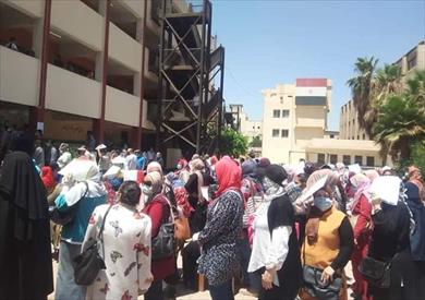 زحام على مقار الاعتذارات