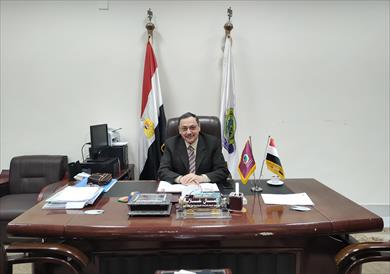 عميد معهد حوض النيل بالفيوم