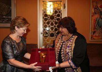 وزيرة الثقافة ونائبة وزير الثقافة الروسي