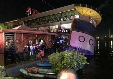 جنوح وميل مركب أثناء عقد قران بالدقهلية