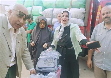 الأزهر يهدي طلاب شمال سيناء آلاف الحقائب والأدوات الدراسية
