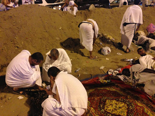 الحجاج يستعدون لجمرة العقبة الكبرى صباح يوم النحر - بوابة الشروق ...