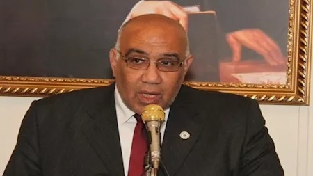 النائب عباس حزين