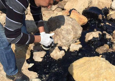 تلوث زيتي بالعين السخنة