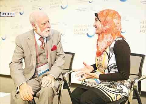 محررة الشروق مع سيرف- تصوير بيرنهارد كرودزر