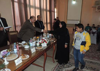 تكريم اسر شهداء الشرطة بالقليوبية