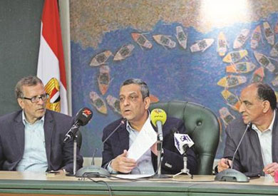 مؤتمر نقيب الصحفيين يحيي قلاش بنقابه الصحفيين