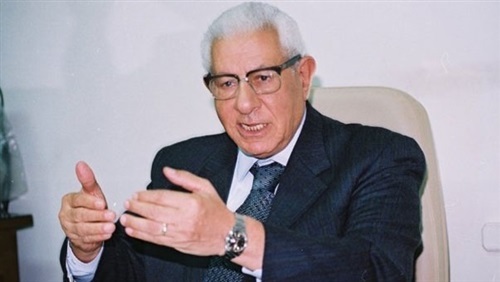 الكاتب الصحفي مكرم محمد أحمد، نقيب الصحفيين الأسبق