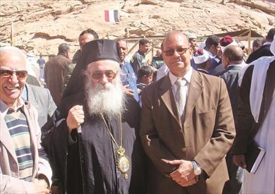 د. ريحان مع مطران دير سانت كاترين