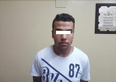 ضبط طالب ثانوى أزهري حاول الغش بالمحمول اثناء الامتحان بني سويف