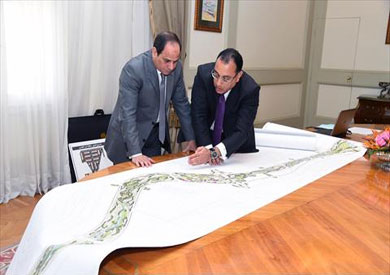 السيسى ووزير الاسكان