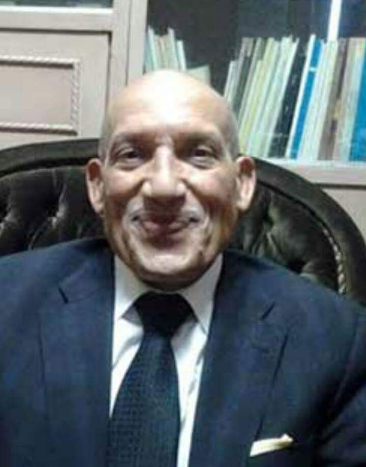 الكاتب الصحفي عبد العظيم مناف