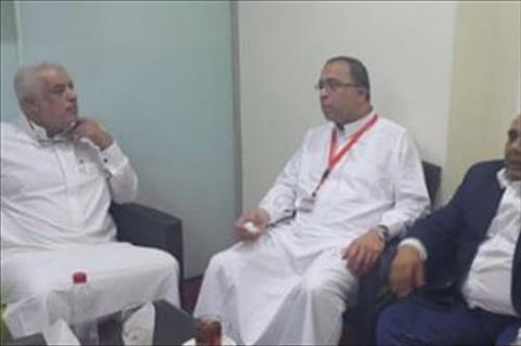 رئيس بعثة الحج الرسمية يتوسط اعضاء البعثات النوعية