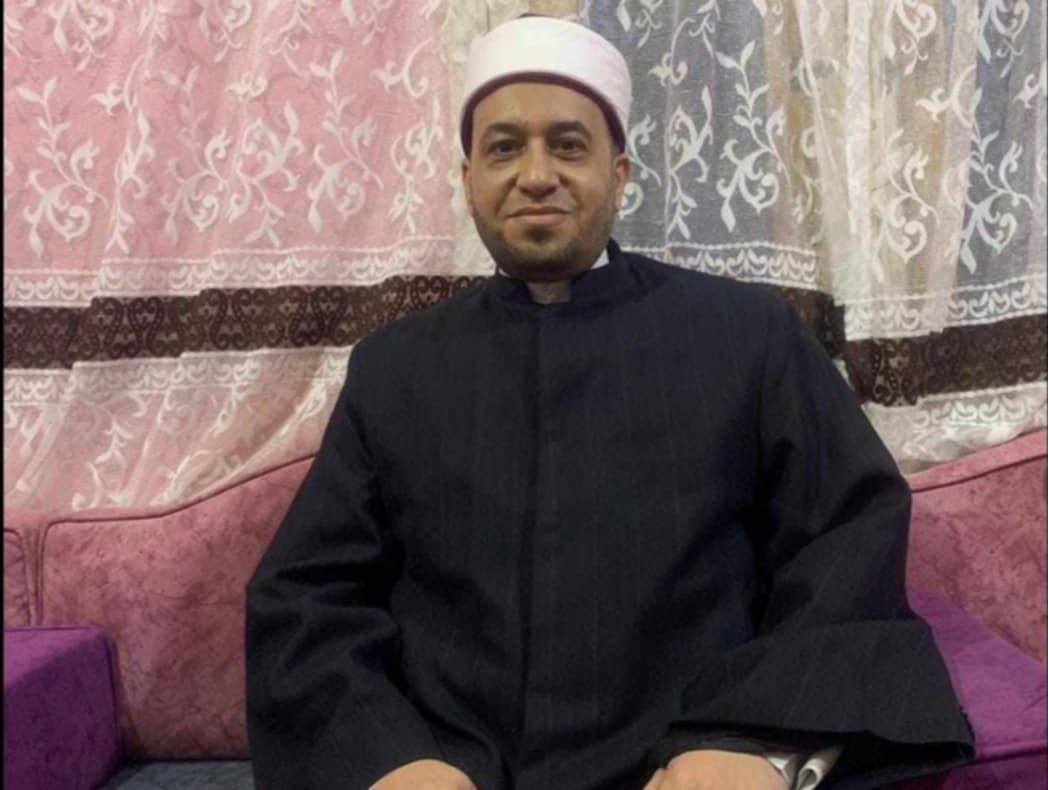 الشيخ شريف إبراهيم إمام وخطيب بوزارة الأوقاف