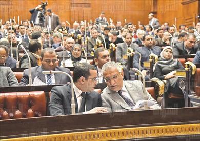 لجنة الادارة المحلية مع شباب الاحزاب تصوير لبنى طارق