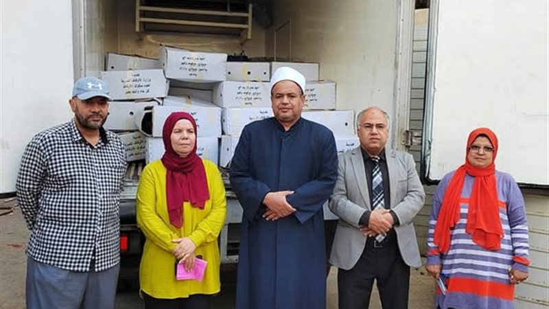 الأوقاف توزع طنين من لحوم صكوك الأضاحي على الأسر الأولى بالرعاية بعدد من المحافظات 