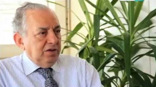 الدكتور إبراهيم سمك، خبير الطاقة الشمسية