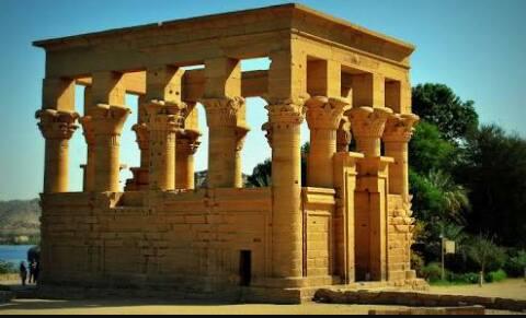 معبد فيلة بأسوان