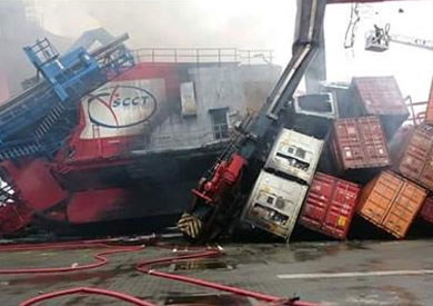 حريق حاويات بميناء شرق بورسعيد ( حاويات زيت الطعام<br/>)
