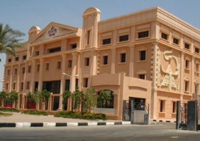 جامعة الأهرام الكندية