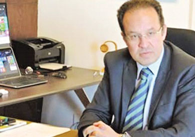 اشرف دويدار العضو المنتدب لشركة العاشر للتنمية والاستثمار العقارى لـ«مال وأعمال»