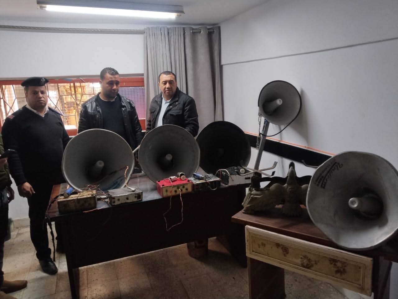 رئيس كفر الدوار يقود حملات لمصادرة مكبرات الصوت وإزالة الإشغالات 