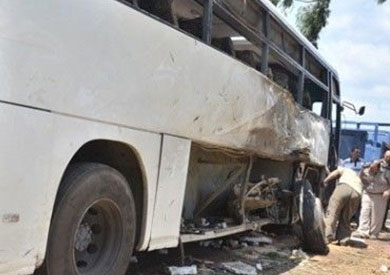 تصادم أتوبيس أسفل كوبري 45